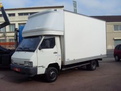 NISSAN TRADE DIESEL CAISSE 22M3