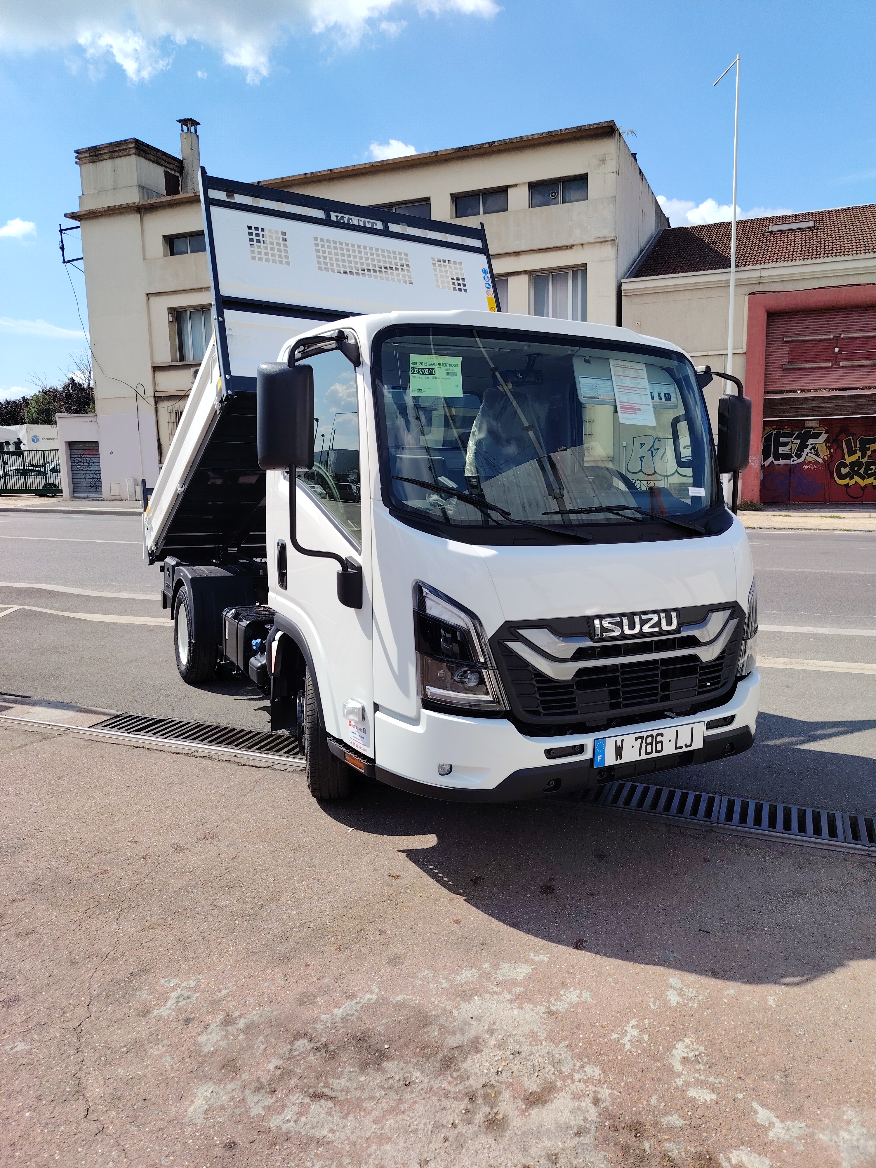Photos isuzu new m21 nouveau gen 2